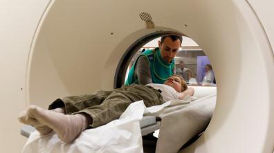 La prévention des cancers radio-induits par des examens médicaux fait l’objet de recherches. Une attention particulière est portée aux enfants.